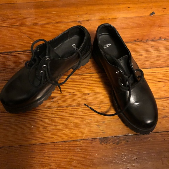 Black Eden oxfords - Picture 5 of 5